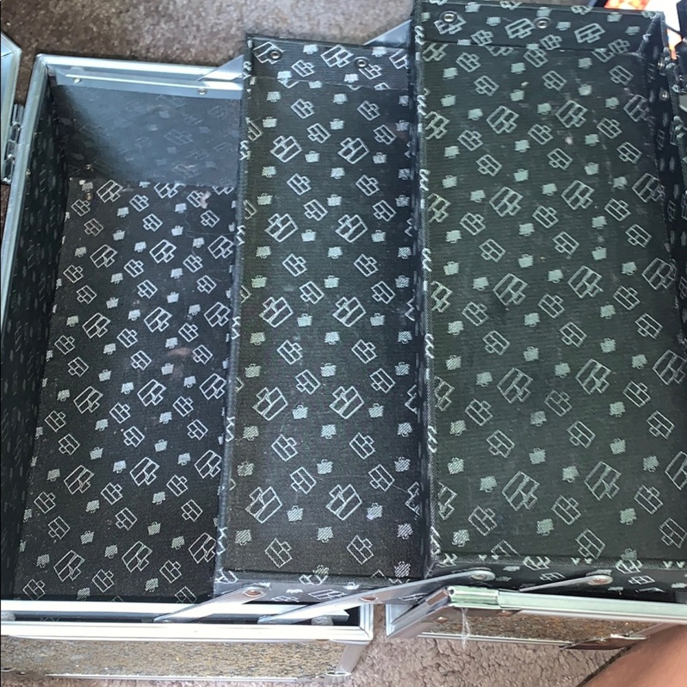 Makeup case - Picture 4 of 5